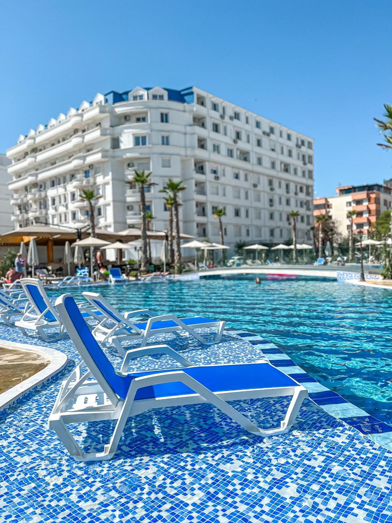 Hotel Fafa Aqua Blue Golem  Exterior foto